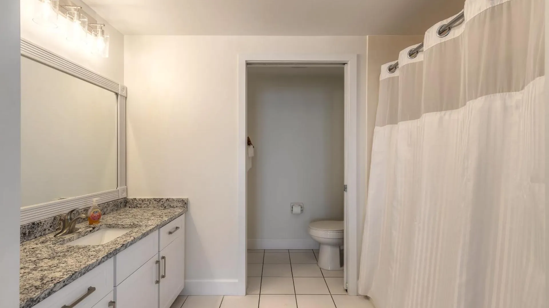 Beachfront Bliss At Ocean Walk Resort - Unit 1701 Daytona Beach